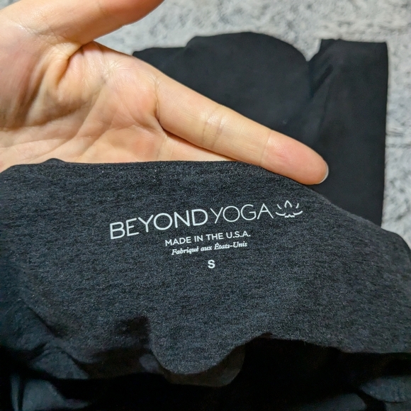 Beyond Yoga Black Midi Dress - Picture 4 of 9